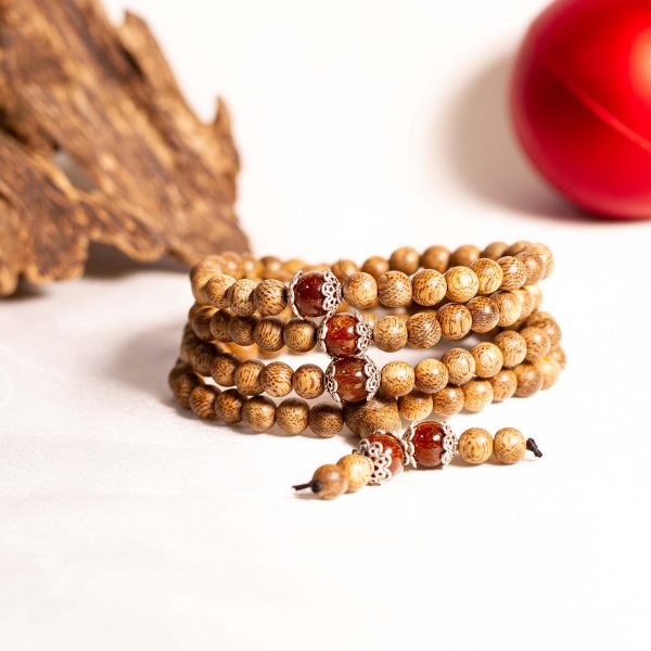 Vòng tay Trầm Hương 108 Ngọc Hồng Bảo